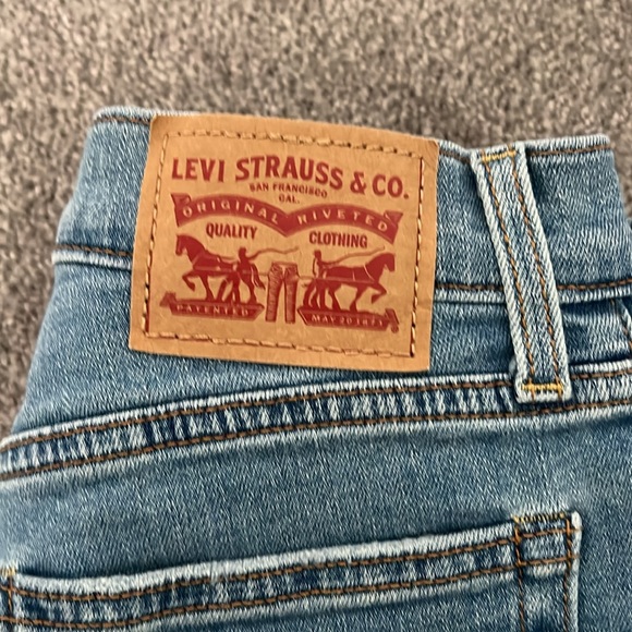 Levi’s High Waisted shorts. - Picture 2 of 4